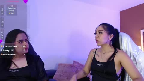 Snapshot of karolandmichel chatting on 01.24.25 Karol and Michel online show from 01.24.25