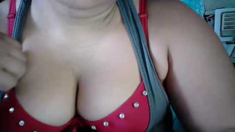 karolbb online show from 12.08.24