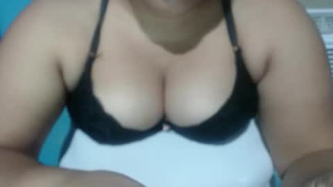 Snapshot of karolbb chatting on 09.28.25 karolbb online show from 09.28.25