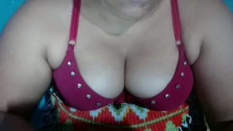 Snapshot of karolbb chatting on 11.07.25 karolbb online show from 11.07.25