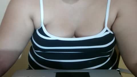 karolbb21 online show from 02.12.26