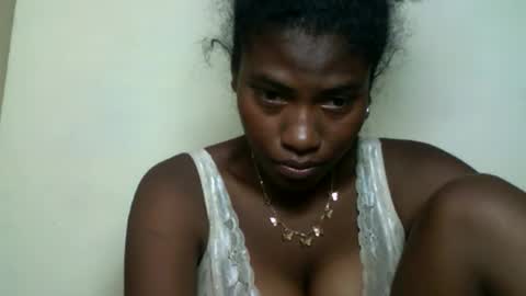 karoliee online show from 04.15.26