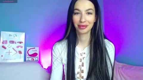 Kira online show from 12.08.24
