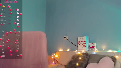 Kira online show from 10.04.25