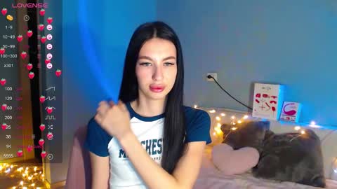 Kira online show from 10.20.25