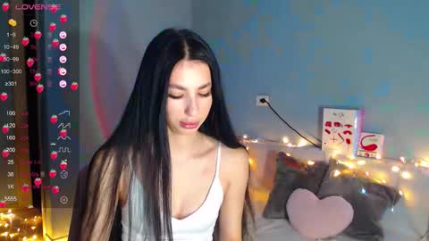 Kira online show from 11.10.25