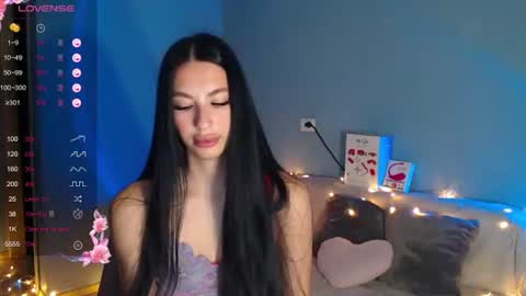 Snapshot of karolina_hottie_ chatting on 07.13.26 Kira online show from 07.13.26