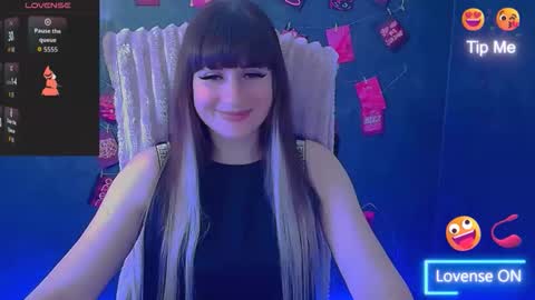 Snapshot of karolina_mia chatting on 05.07.26 Caroline online show from 05.07.26