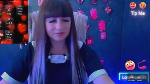 Snapshot of karolina_mia chatting on 06.16.26 Caroline online show from 06.16.26