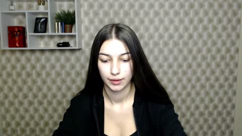 Snapshot of karolinamex_ chatting on 12.27.24 Karolina online show from 12.27.24