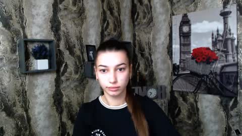 Snapshot of karolinamex_ chatting on 12.30.24 Karolina online show from 12.30.24