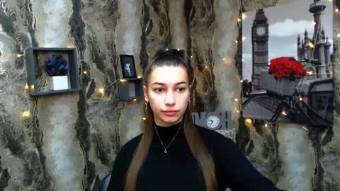 Snapshot of karolinamex_ chatting on 01.05.25 Karolina online show from 01.05.25