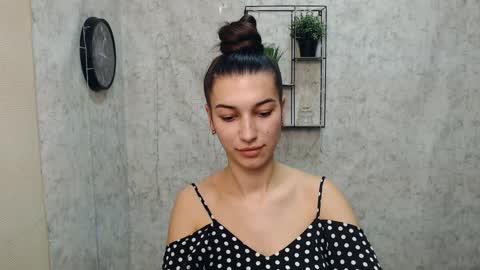 Snapshot of karolinamex_ chatting on 01.14.25 Karolina online show from 01.14.25