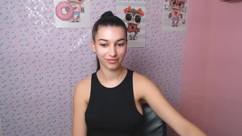 Snapshot of karolinamex_ chatting on 01.18.25 Karolina online show from 01.18.25