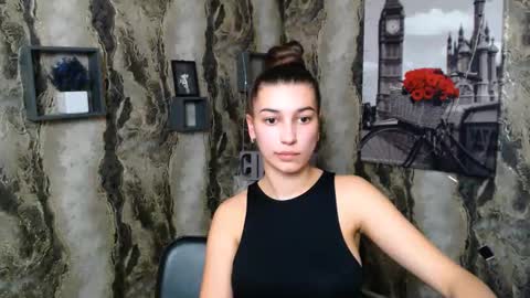 Snapshot of karolinamex_ chatting on 02.10.25 Karolina online show from 02.10.25