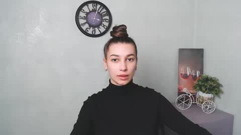 Snapshot of karolinamex_ chatting on 02.13.25 Karolina online show from 02.13.25