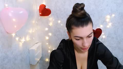 Snapshot of karolinamex_ chatting on 02.14.25 Karolina online show from 02.14.25