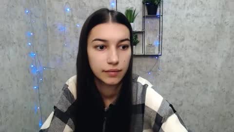 Snapshot of karolinamex_ chatting on 02.17.25 Karolina online show from 02.17.25