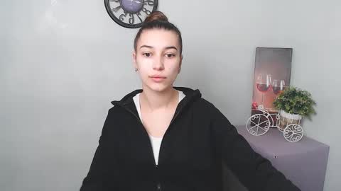 Snapshot of karolinamex_ chatting on 02.19.25 Karolina online show from 02.19.25