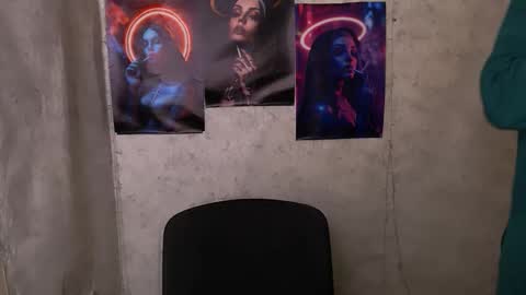 Snapshot of karolinamex_ chatting on 09.14.25 Karolina online show from 09.14.25