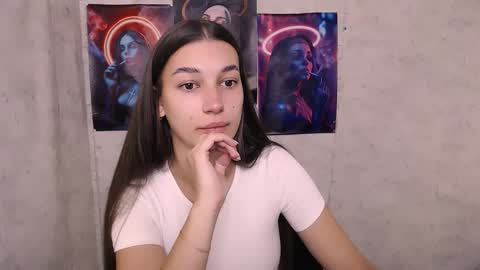 Snapshot of karolinamex_ chatting on 09.22.25 Karolina online show from 09.22.25