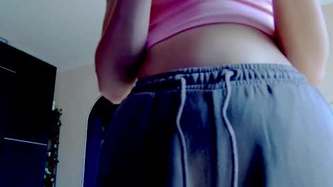 karoline121 online show from 10.05.25