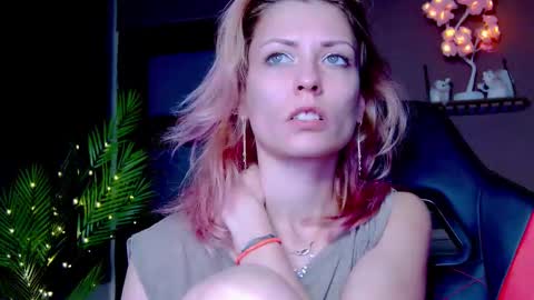 karoline121 online show from 12.05.25