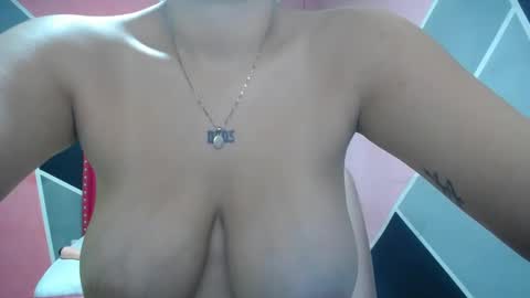karoline_lov2 online show from 02.28.25