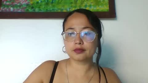 Snapshot of karoline_queen28 chatting on 04.27.26 Karoline online show from 04.27.26