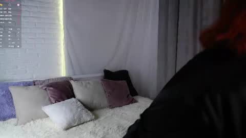 Snapshot of karolinerush chatting on 06.21.26 lina online show from 06.21.26