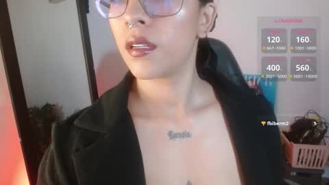 Snapshot of karolinna_xxx chatting on 10.16.25 Caro online show from 10.16.25