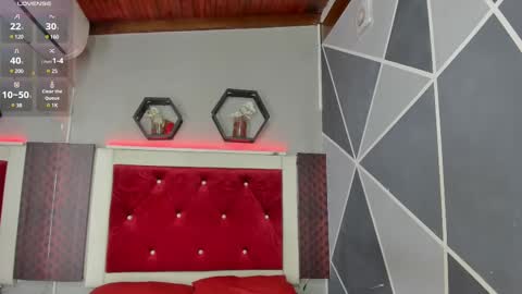 Karol online show from 02.28.25