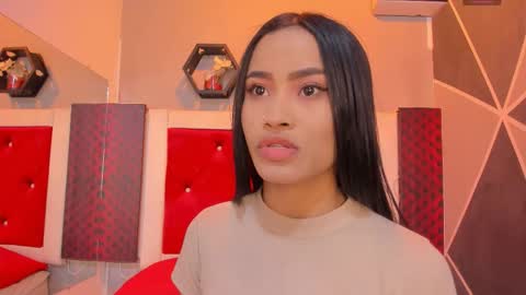 Karol online show from 10.17.25