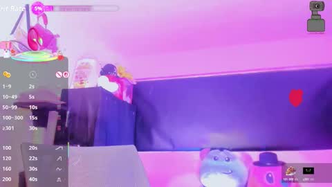 Snapshot of karoll_scoott chatting on 09.15.25 karol online show from 09.15.25