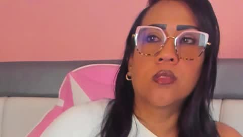 karolwest_ online show from 12.15.25