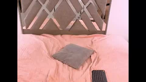 karooz_viirgin online show from 01.10.26