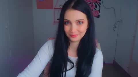 Snapshot of karyna_joy chatting on 04.18.26 Karyna online show from 04.18.26