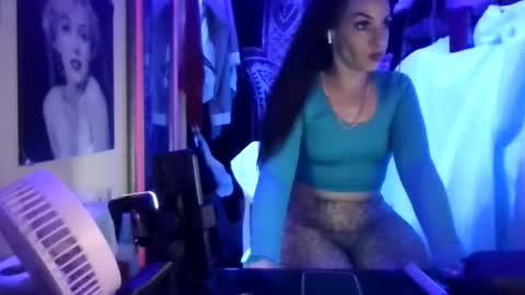 Snapshot of kash_kitty13 chatting on 01.18.26 kash_kitty13 online show from 01.18.26