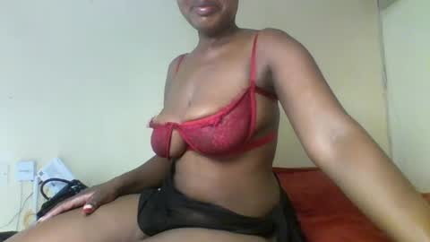 Snapshot of kashy_ chatting on 06.14.26 kashy_ online show from 06.14.26