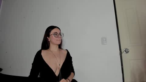 kassandra james online show from 03.08.25