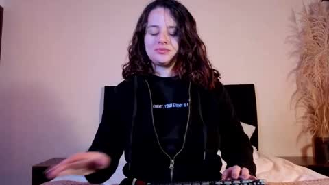 kassandra james online show from 05.19.26