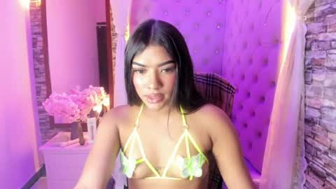Snapshot of kassy_stone chatting on 07.05.26 kassy Stone online show from 07.05.26