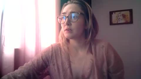 Snapshot of kat_pp chatting on 01.07.25 Kati online show from 01.07.25