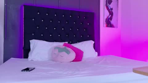 Snapshot of kataaleya__12 chatting on 11.15.25 kataaleya__12 online show from 11.15.25