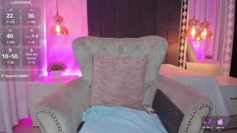 Snapshot of kataliina_18 chatting on 12.09.24 Kat online show from 12.09.24