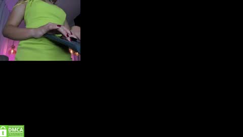 Snapshot of kataliina_18 chatting on 12.16.24 Kat online show from 12.16.24