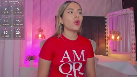 Snapshot of kataliina_18 chatting on 12.23.24 Kat online show from 12.23.24