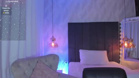 Snapshot of kataliina_18 chatting on 01.07.25 Kat online show from 01.07.25