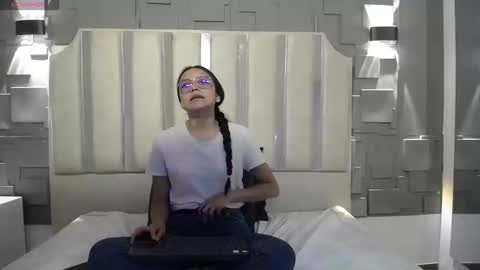 Katalina online show from 03.14.26