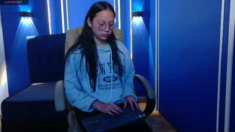 Snapshot of katalina07 chatting on 07.12.26 Katalina online show from 07.12.26
